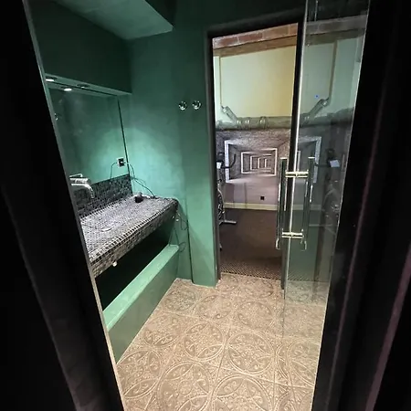 Apartment Luxury Industrial With Private Hammam At Montparnasse *